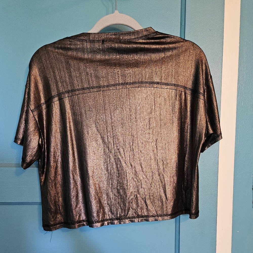 Cropped Wild Fable top in bronze. Size XS - Picture 3 of 3